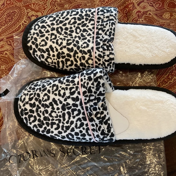 Victoria's Secret Shoes Victorias Secret Slippers Size M 78 Nwt